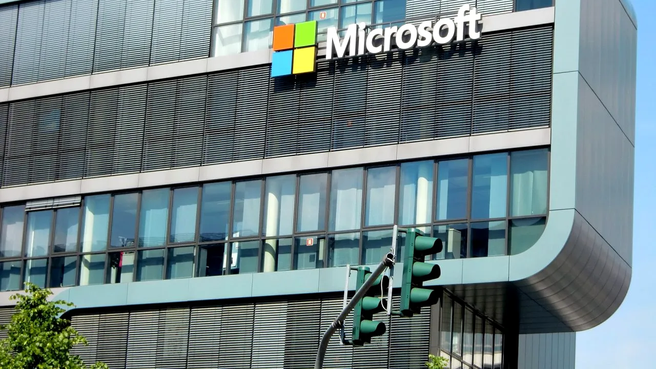 Microsoft: O firmă privată israeliană a ajutat guvernele să spioneze politicieni, jurnaliști și activiști pentru drepturile omului