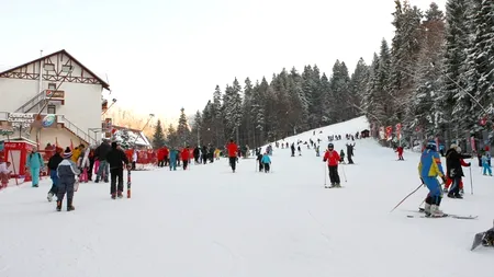 Opt turiști s-au accidentat pe pârtiile de pe Valea Prahovei în prima zi a anului