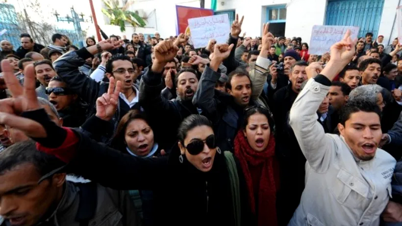 Poliția dispersează o manifestație antiguvernamentală la Tunis