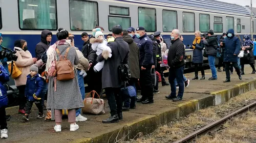 VIDEO | Peste o mie de azeri au ajuns în România, din Ucraina. Unde vor fi cazați în București