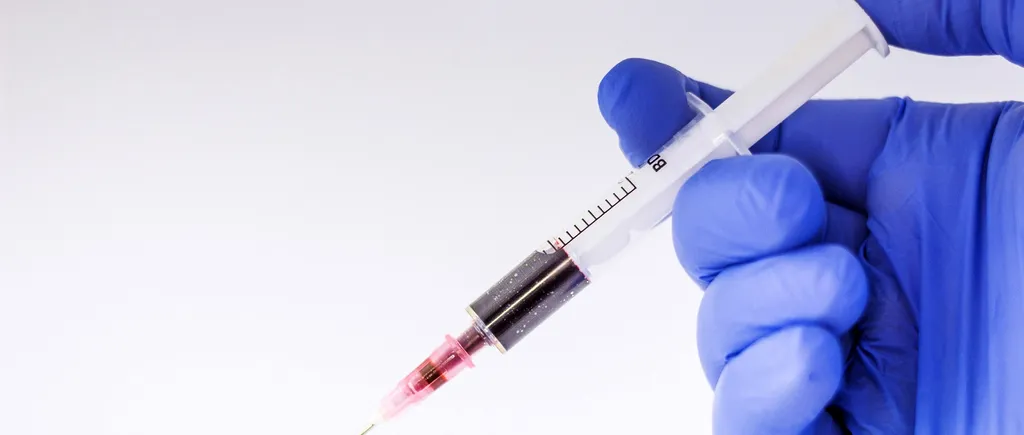 8 ȘTIRI DE LA ORA 8. OMS avertizează cu privire la o posibilă penurie de seringi în 2022