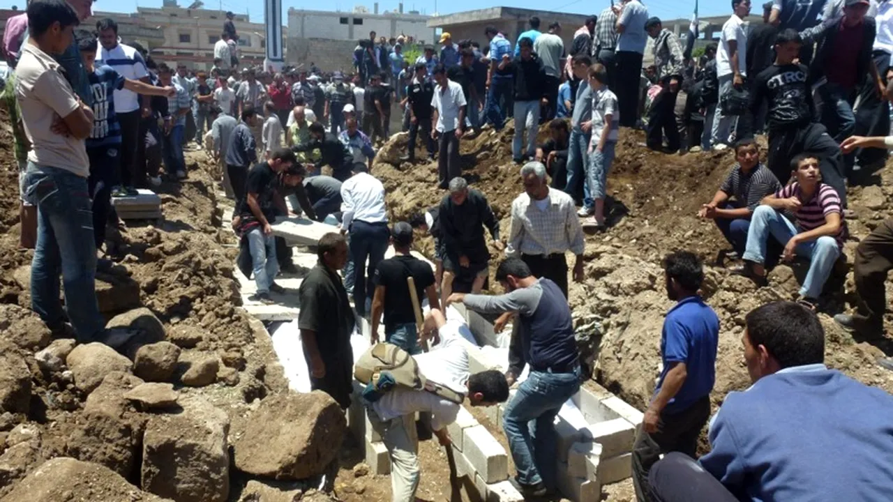 ABATORUL HULA: 100 de civili uciși în Siria, jumătate copii. REACȚIA DURĂ a statelor occidentale