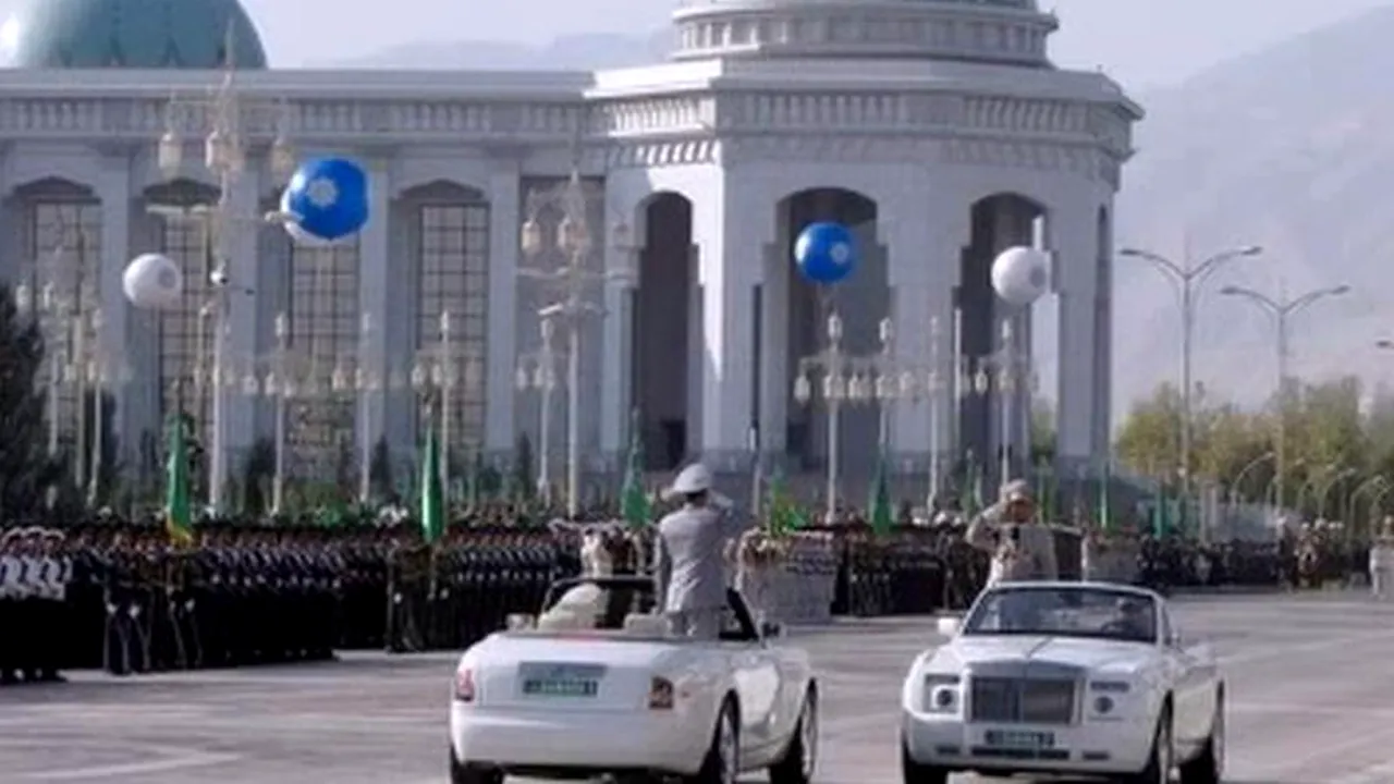 Țara care tocmai a interzis mașinile negre