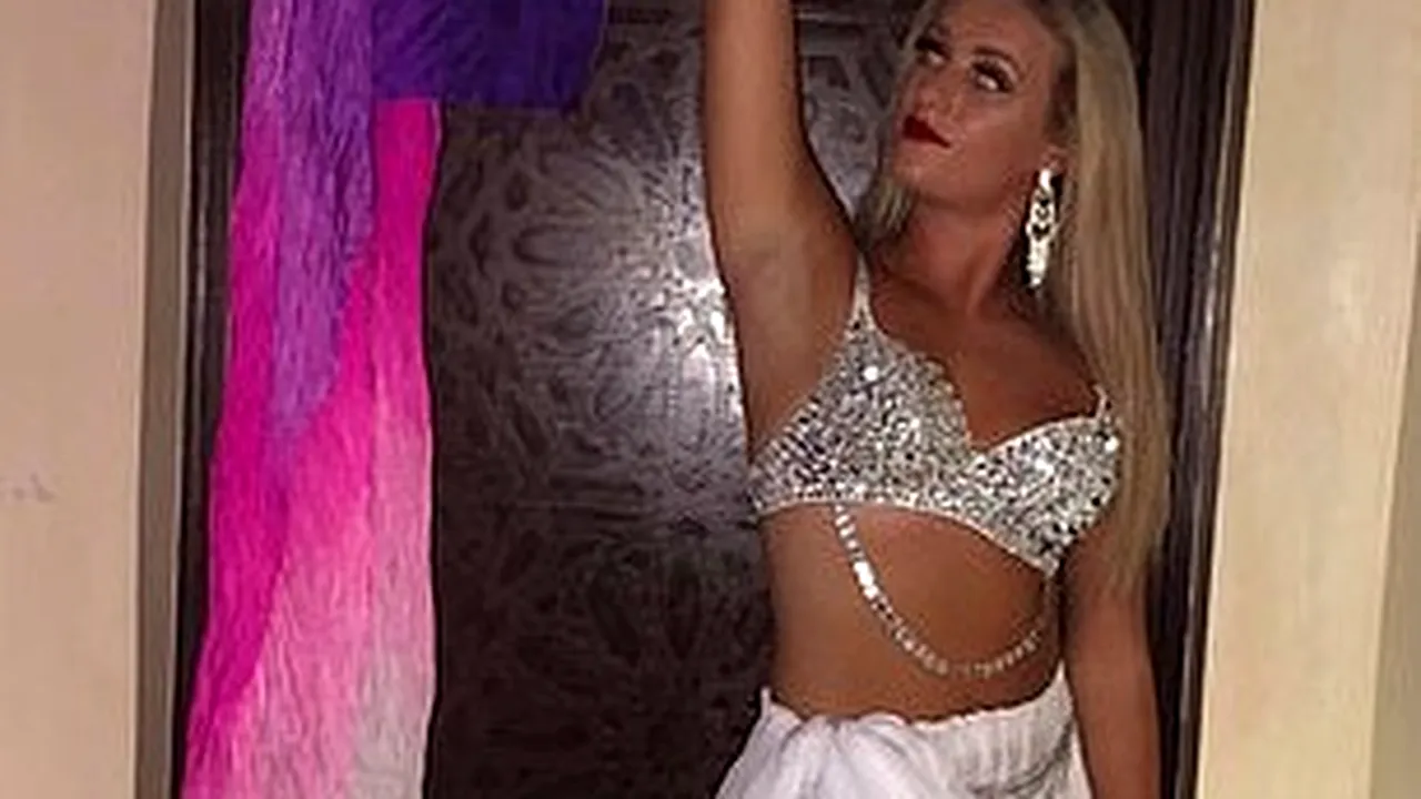 O dansatoare s-a angajat la un hotel, după ce a dat un interviu online. Când a ajuns acolo a avut un șoc: „Trebuie să te concediem. Ești prea grasă