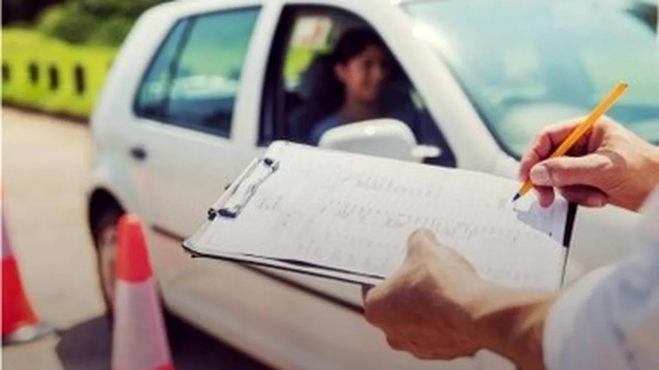 Schimbare majoră în Codul Rutier. Vârstă de obținere a permisului se va micșora