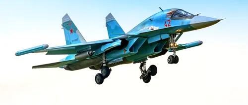 Avion militar ucrainean, interceptat şi aterizat la Bacău