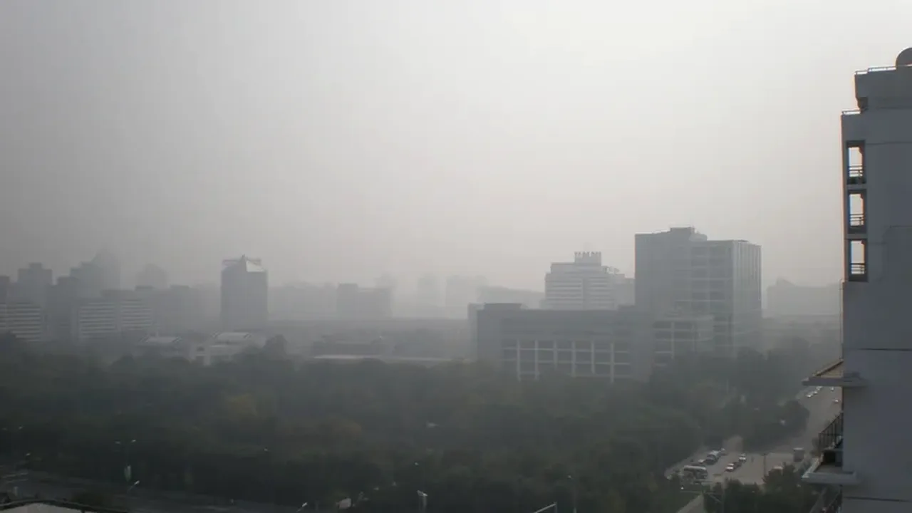 Poluare extremă în București: valorile maxime permise, depășite de 30 de ori! Ce explicații au cei de la Garda de Mediu