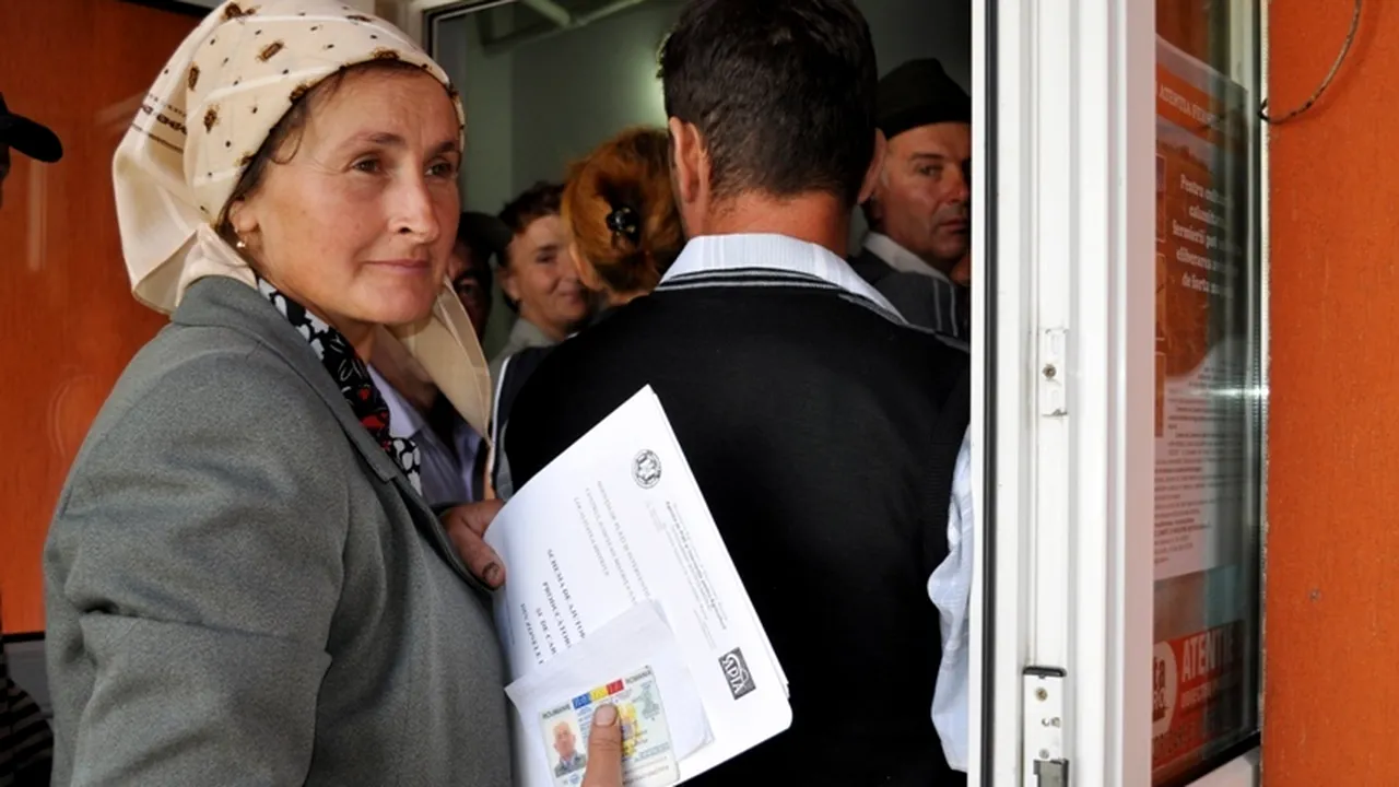 Bistrița: Cozi ale fermierilor din zone defavorizate, la APIA, pentru obținerea de subvenții 