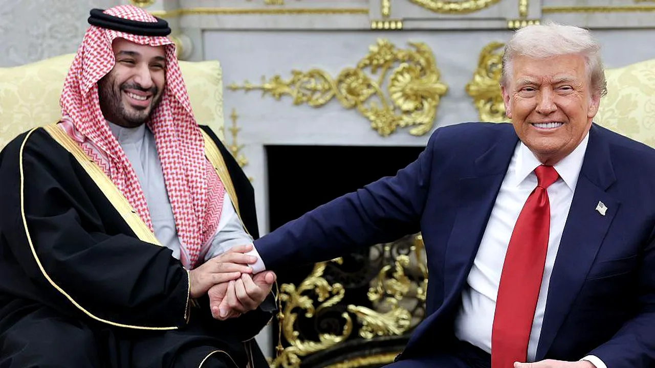 Statele Unite și Arabia Saudită au semnat un acord nuclear fără precedent. Riadul obține dreptul de îmbogățire a uraniului