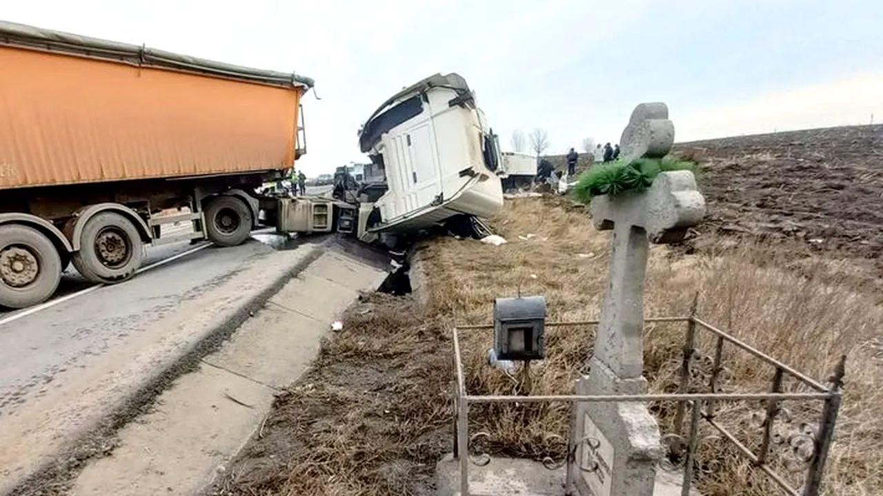 Avertismentul unui polițist rutier din Brașov: De fiecare dată când controlez câte un TIR și îl găsesc pe șofer cu un alt card, de tot atâtea ori se lasă cu amendă