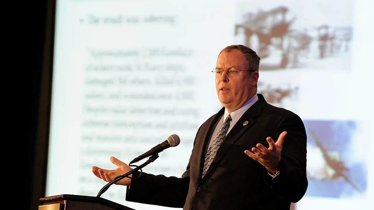 Gafă a secretarului adjunct al Apărării al SUA. Ce a spus despre București