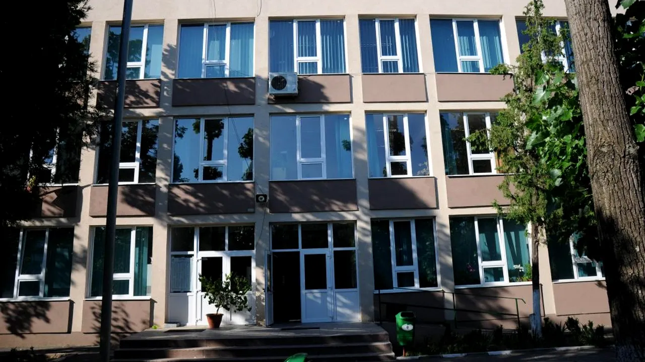 Școală din Sectorul 4, în scenariul roșu după ce un elev și doi profesori au fost confirmați cu Covid-19