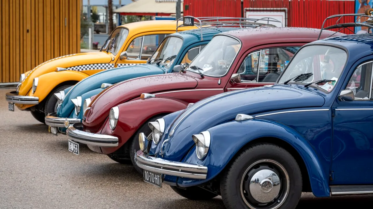 Unul dintre cele mai vechi modele de Volkswagen Beetle a fost readus la viață. Cum arată „broscuța” cu 23 CP și care prinde 100 km/h