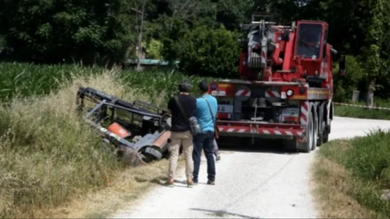 Italia: Un copil român de 13 ani a murit strivit de stivuitorul pe care îl conducea