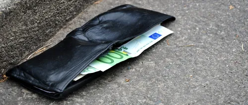 O femeie din Craiova a găsit un portofel cu peste 1.500 de euro și l-a dus la Poliție. Ea nu a vrut să primească niciun fel de recompensă