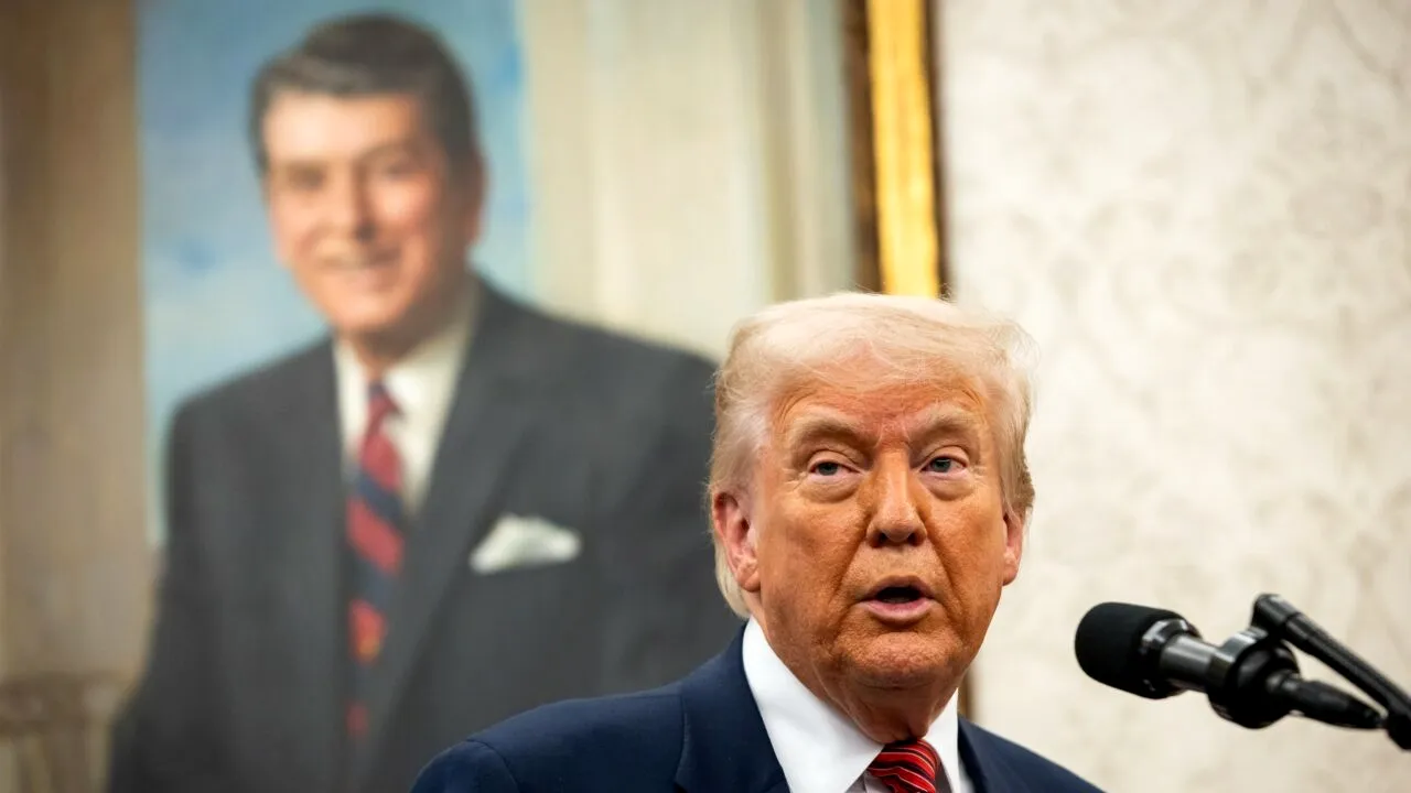 Trump anunță un acord comercial „complet” cu MAREA BRITANIE /Downing Street urmează să confirme informațiile