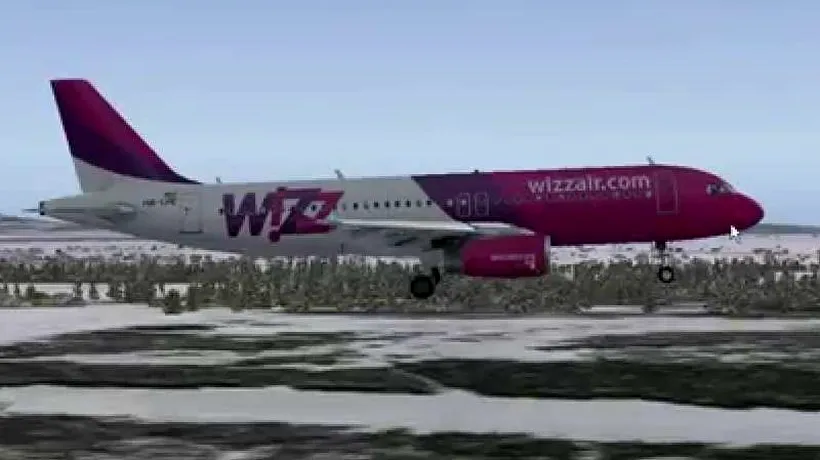 Trei aeronave ale Wizz Air survolează aeroportul Cluj așteptând redeschiderea acestuia