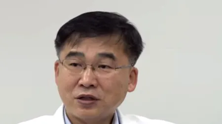 VIDEO. Explicațiile unui specialist în legătură cu COVID-19. Virusul te poate infecta prin ochi, nas sau gură/ Trei scenarii pentru sfârșitul crizei