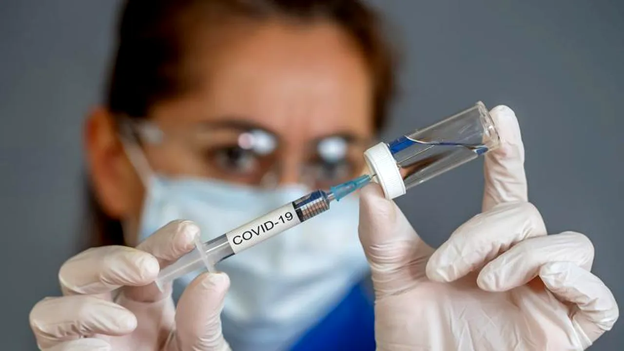 Cum se poate lua noul coronavirus după prima doză de vaccin! Explicațiile medicului Virgil Musta! După a treia săptămână se capătă o imunitate bună!