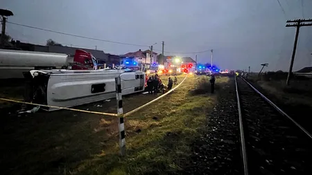 UPDATE - Accident pe o șosea din Bistrița-Năsăud între o cisternă și un autocar, în care au fost implicate 15 persoane. Unul dintre pasageri a murit (FOTO-VIDEO)