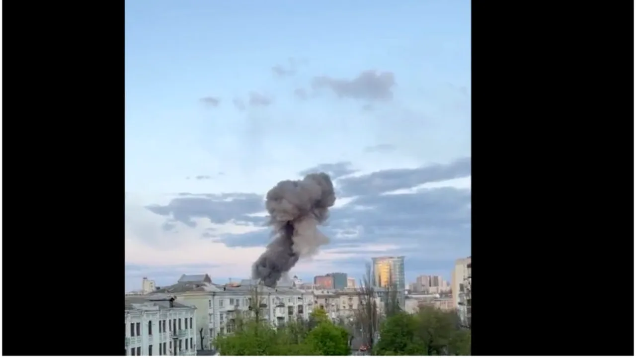 explozii-centru-kiev-FOTO-Twitter 