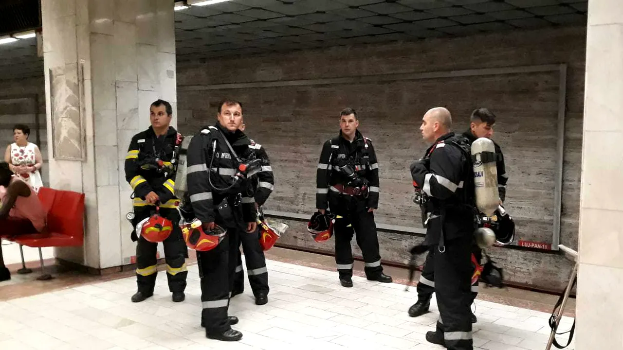 Metrorex: Defecțiunea a fost la doi izolatori. Circulația a fost reluată