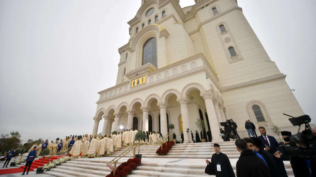 POSTUL CRĂCIUNULUI începe pe 15 noiembrie. Care sunt obiceiurile interzise de preoți, până la sărbătoarea Nașterii Domnului