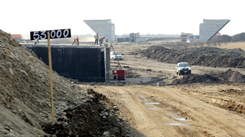 Regii asfaltului se bat pe trei loturi din autostrada Lugoj-Deva. CNADNR a primit 50 de oferte de la constructori români și străini