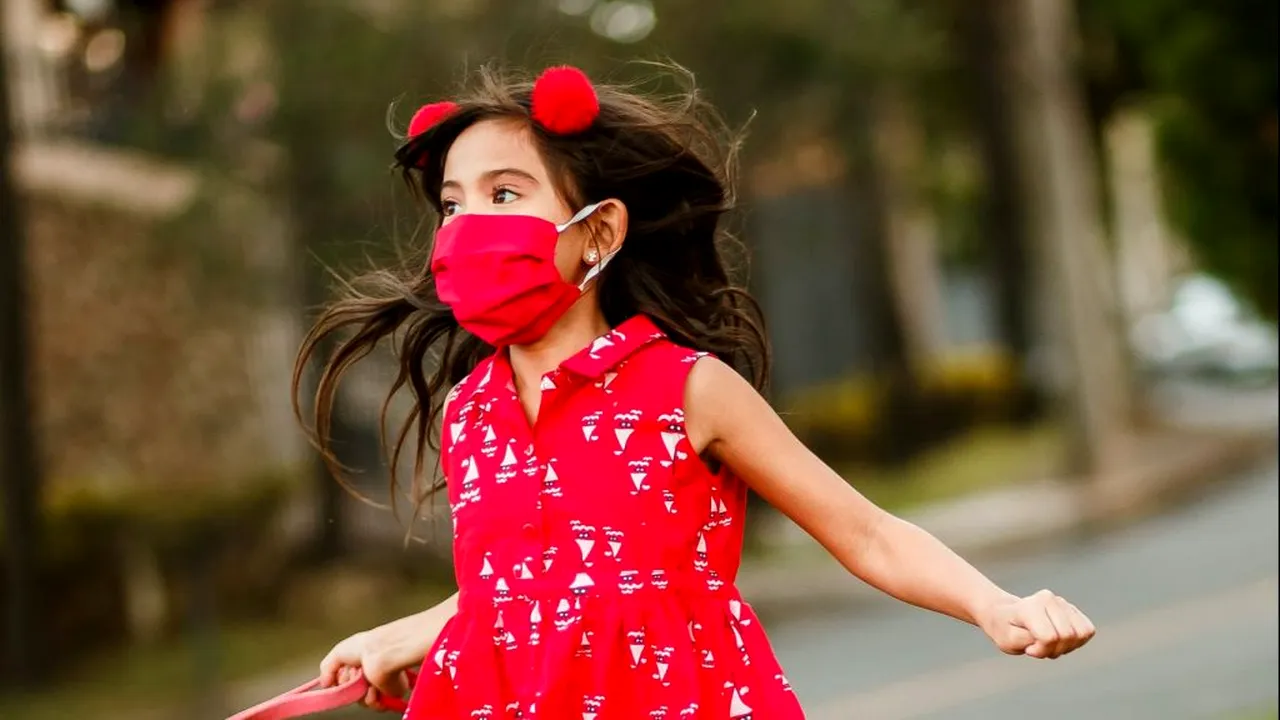 Simptomele care schimbă tot ce știam despre Covid-19! Medicii au rămas perplecși după ce au consultat sute de copii