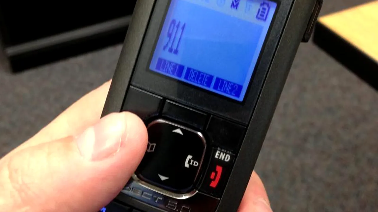 O femeie a sunat la poliție ca să comande o pizza. Ce s-a întâmplat este impresionant