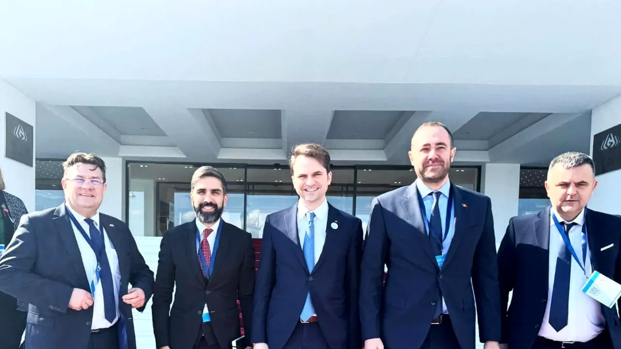 Sebastian Burduja, după reuniunea ministerială din Azerbaidjan: Putem EXPORTA şi mai multă energie, iar asta înseamnă locuri de muncă