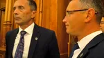 Senatorul cu diplomă în „matrimoniale” şi condamnat penal fuge când este întrebat de Gândul de şcoala pe care nu ar avea-o