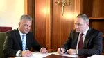 Adrian Veştea îl reconfirmă pe Alexandru Nazare în funcţia de ministru de Finanţe şi dă ca sigur votul de investitură din parlament