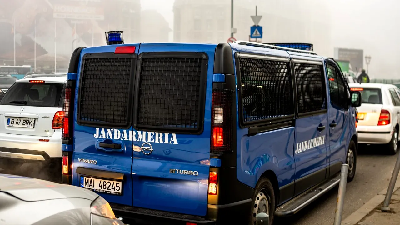 Incident șocant la Centrul de Pregătire și Perfecționare Ochiuri. Un tânăr jandarm a MURIT, după ce a fost împușcat în cap