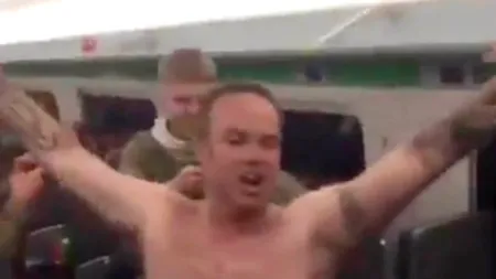 Se așteptau să fie o călătorie cu trenul normală, dar un microbist le-a oferit un show incendiar... gol - FOTO 