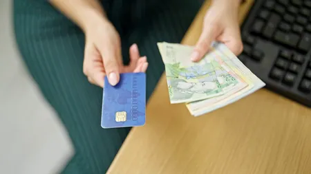 Cu cât ar putea fi majorat SALARIUL minim din 2026. Două scenarii pe masa Guvernului/ SURSE: Discutiile sunt departe de a fi încheiate