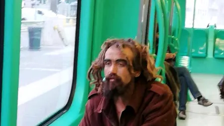 Nu mai aveau speranțe, dar miracolul s-a întâmplat! Un român căutat de 18 ani de familie a fost găsit într-un tramvai din Milano: Când i-am spus că i-am găsit tatăl, i-au dat lacrimile