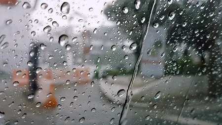 Prognoza METEO pentru următoarele 4 săptămâni. Toamna își întră în drepturi în România. Sunt așteptate ploi pe întreg teritoriul țării