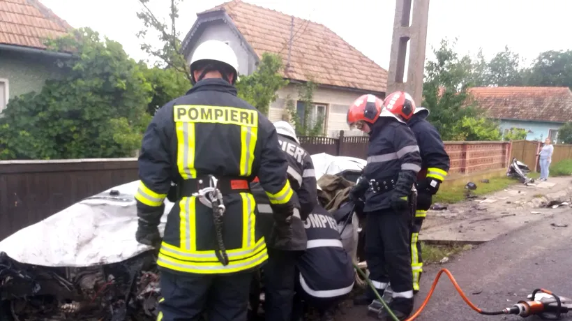 Accident cu doi MORȚI și doi RĂNIȚI, după impactul dintre o mașină și un autotren în județul Covasna