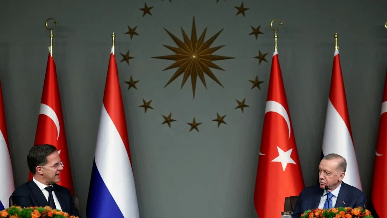 TURCIA îl susține pe Rutte pentru postul de secretar general NATO /Premierul Olandei nu are încă susținerea a trei țări, printre care România