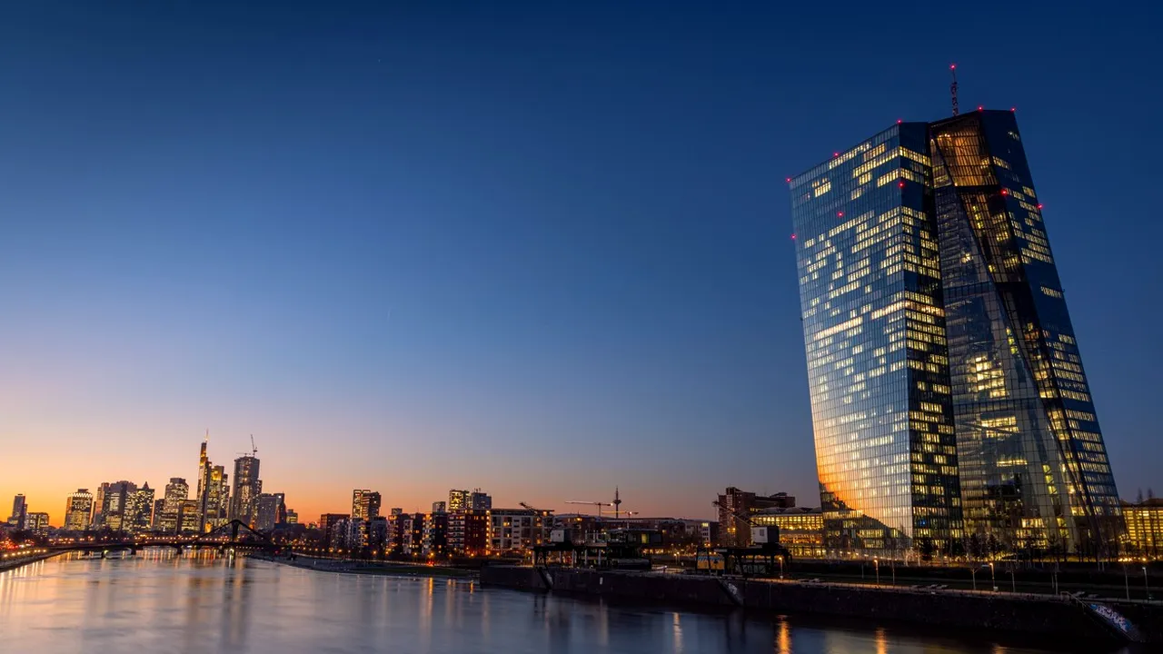 Un oficial BCE avertizează că nu este garantată reducerea dobânzii de referință în zona euro anul acesta