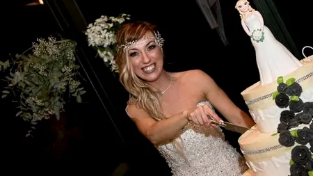 Motivul incredibil pentru care o italiancă s-a măritat cu ea însăși: „Poți să trăiești un basm și fără prințul din poveste