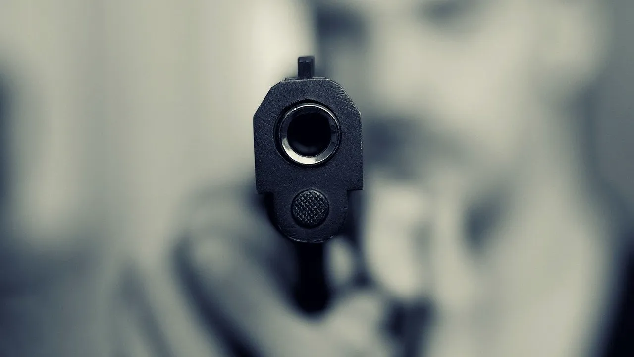 Femeie din județul Brașov, împușcată de amantul său după o ceartă între ei. Bărbatul cumpărase pistolul de pe piața neagră, în urmă cu câteva zile