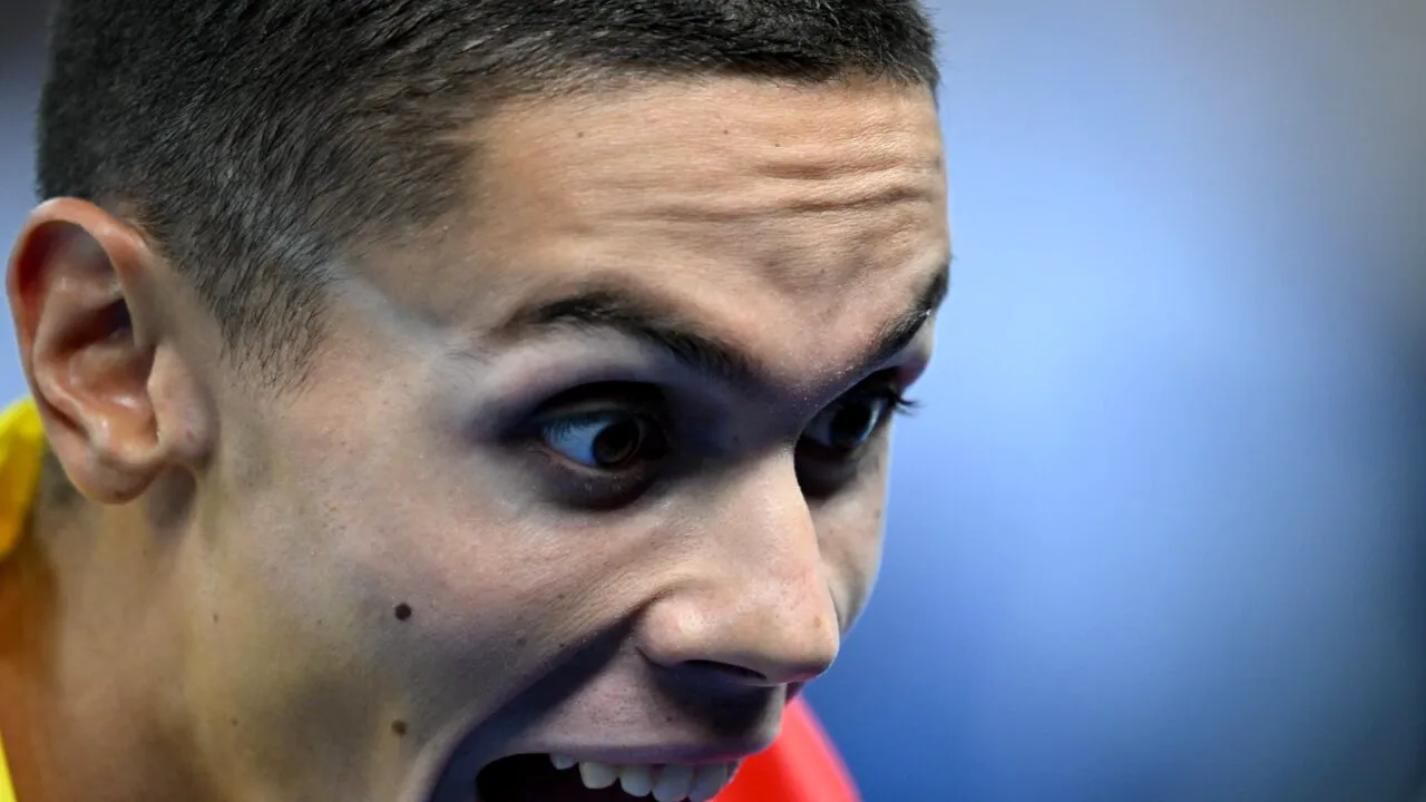 David Popovici, cel mai RAPID om din istorie la 50, 100 și 200 metri liber