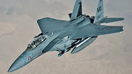Aviația SUA a pornit o amplă operațiune de căutare în Iran după ce un avion F-15E a fost doborât. Unul dintre cei doi piloți a fost găsit