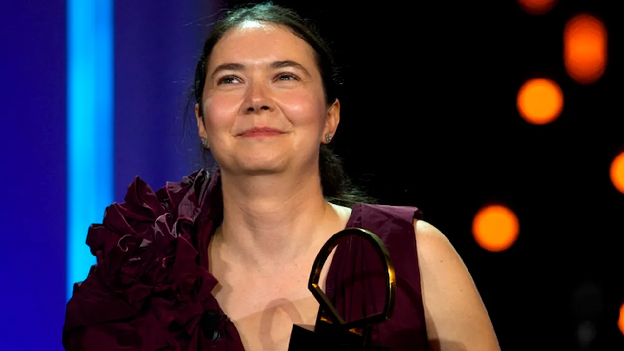 INTERVIU | Alina Grigore, regizoarea filmului „Crai Nou”, câștigător al Festivalului de la San Sebastian în 2021: „Este foarte important ca un actor să aibă libertate. Nu aș pune pe nimeni niciodată într-o situație inconfortabilă, de dragul actului creativ”