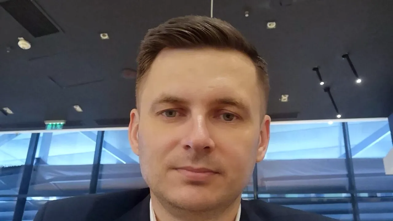 Președintele Senatului anunță că PNL va vota pentru eliminarea decontării chiriilor încasate de parlamentarii care au proprietăți în București