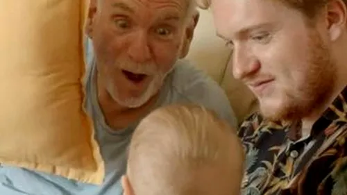 Doi frați își filmează tatăl care moare de cancer. Bărbatul de 74 de ani a renunțat la chimioterapie