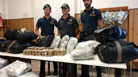 CONDAMNARE. Român care a transportat 84 de kilograme de droguri în Italia, condamnat la închisoare