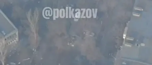 VIDEO | Noi imagini din dronă cu loviturile asupra ruşilor, în Mariupol. Subunitatea militară Azov. „Noi ţintim fără să distrugem casele”